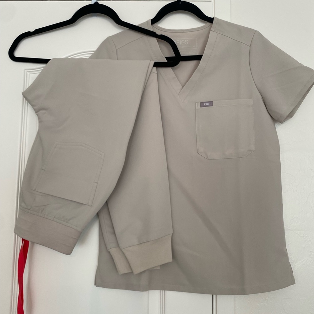 Women’s figs set
